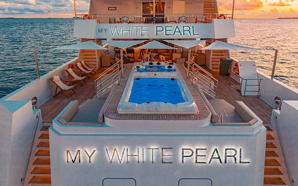 Аренда мега яхты White Pearl на Мальдивах